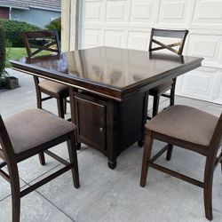 Dining Table With 4 Chairs (Gorgeous)