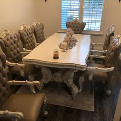 Classic Table With Chairs 