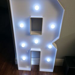 3FT Light Up Letter "R"