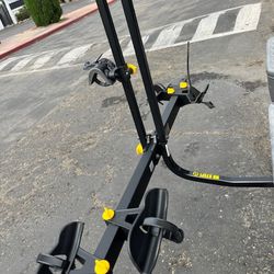 SARIS Bike Rack 2 Bikes Excellent Condition Hitch 2” Come With Lock For The Hitch 