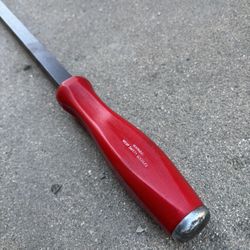 Snapon Snap-on striking prybar 36” red handle spbs36