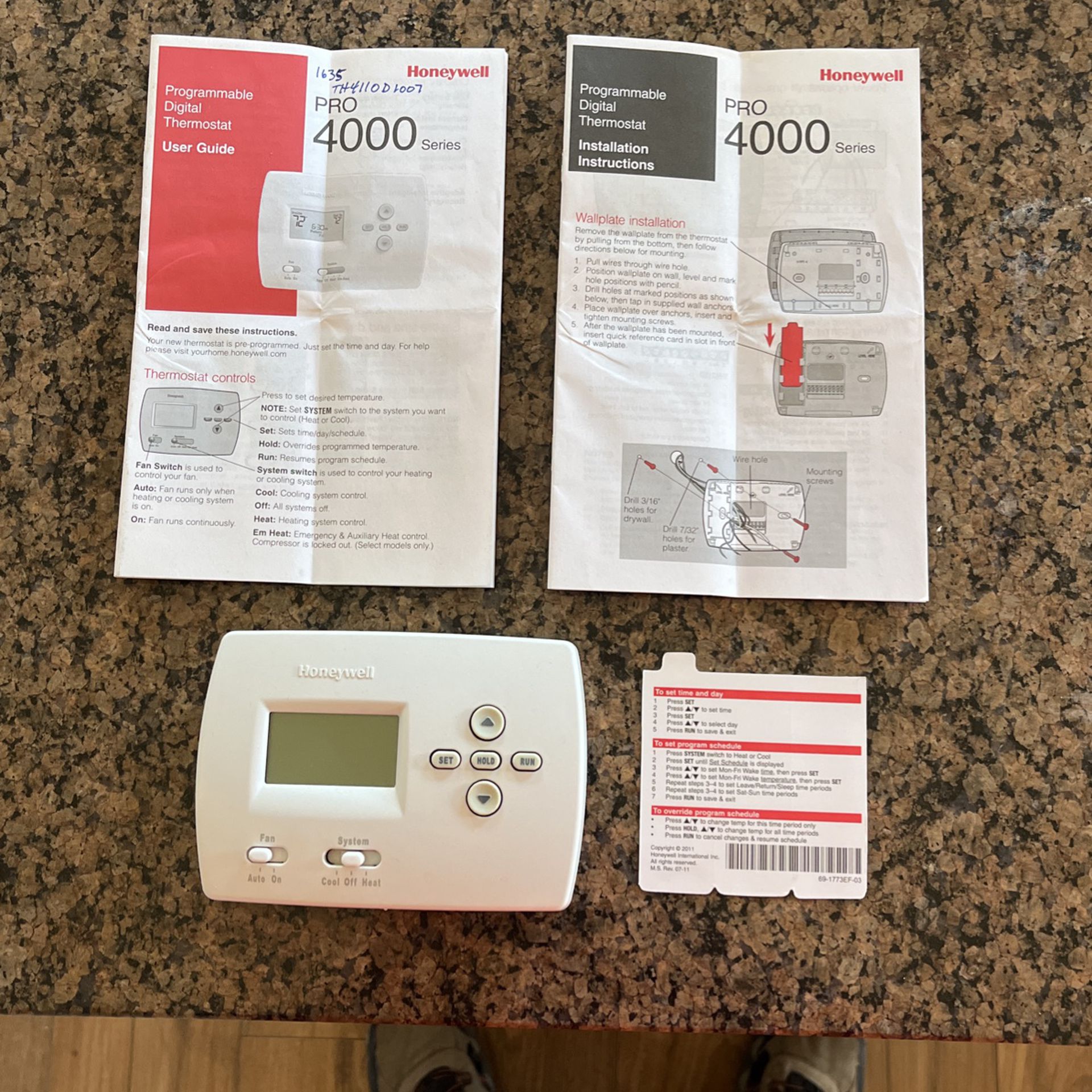 Honeywell Pro 4000 Series Thermostat 