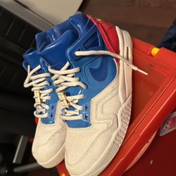 Nike Air Tech Challenge II