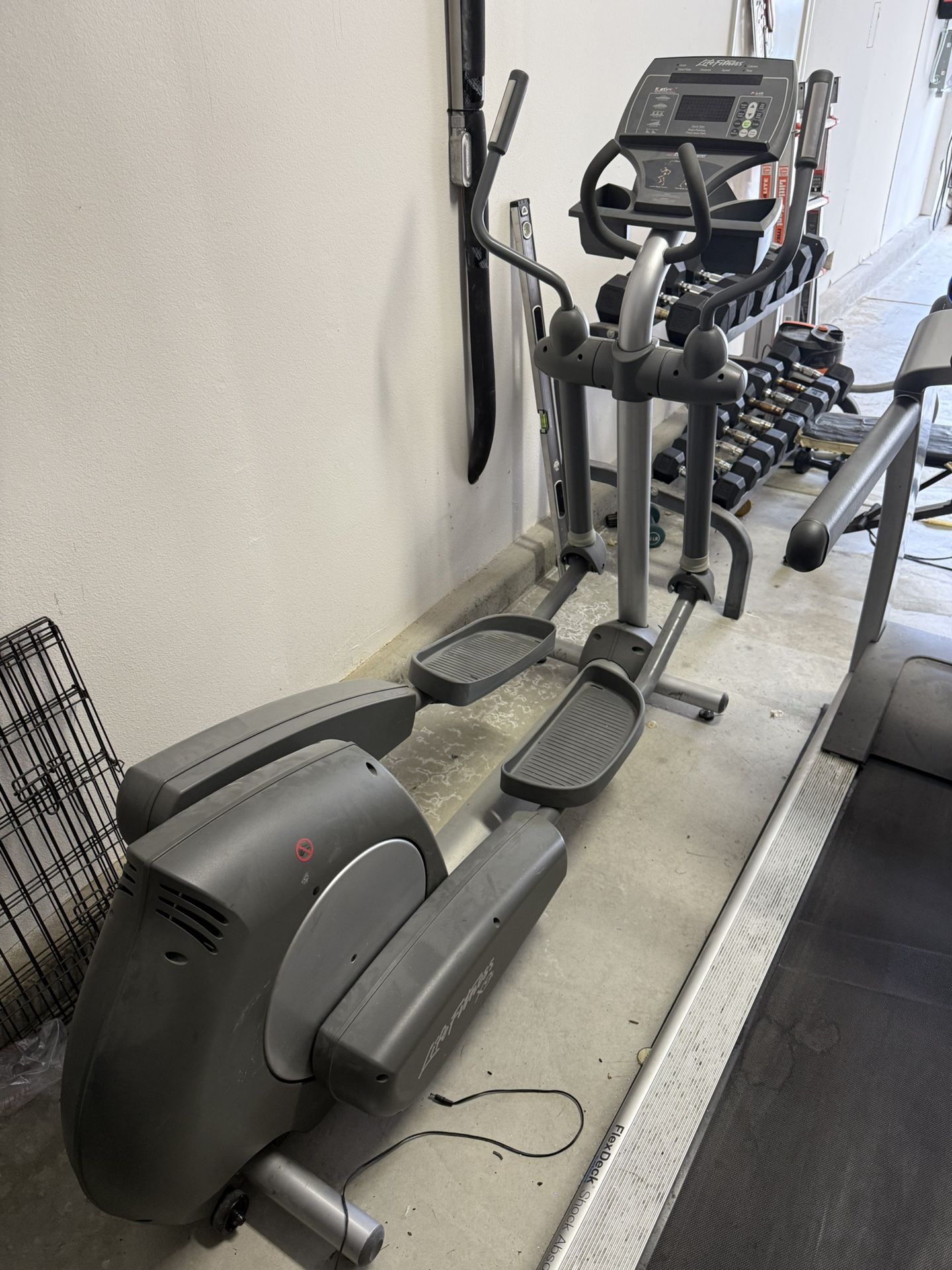 Life Fitness X9i Club Series Elliptical Trainer