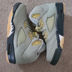 Air Jordan Retro 5 Size 11.5 Men