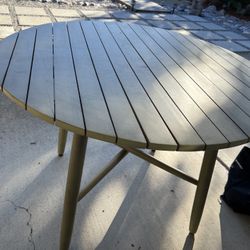 Outdoor/patio Table 