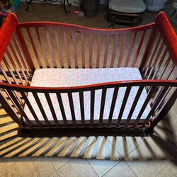 Baby Crib BRAND; DreamOnMe