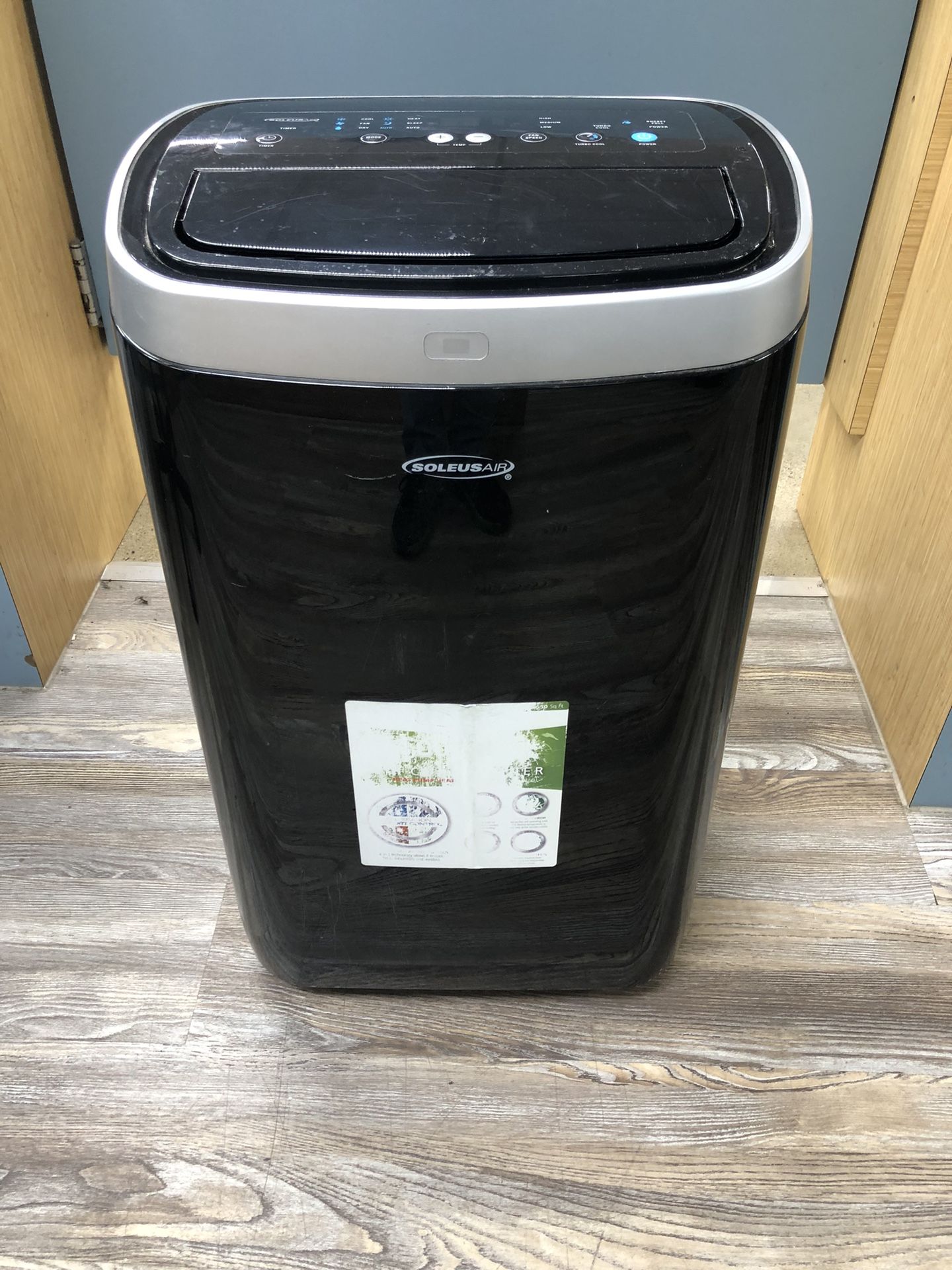 SOLEUS AIR PORTABLE AIR CONDITIONER u0026 HEAT for Sale in Taylor, MI - OfferUp