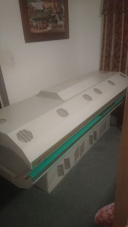 Tanning bed