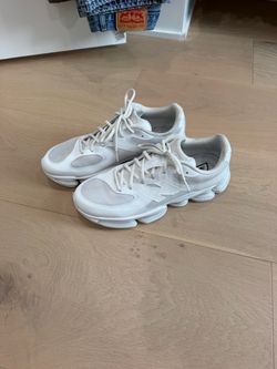 New Balance White Pod Sole Sneakers - Size 12