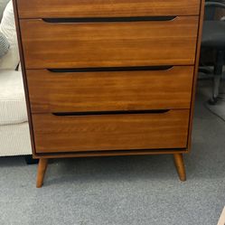 New Mcm Chest Dresser / Free Delivery 