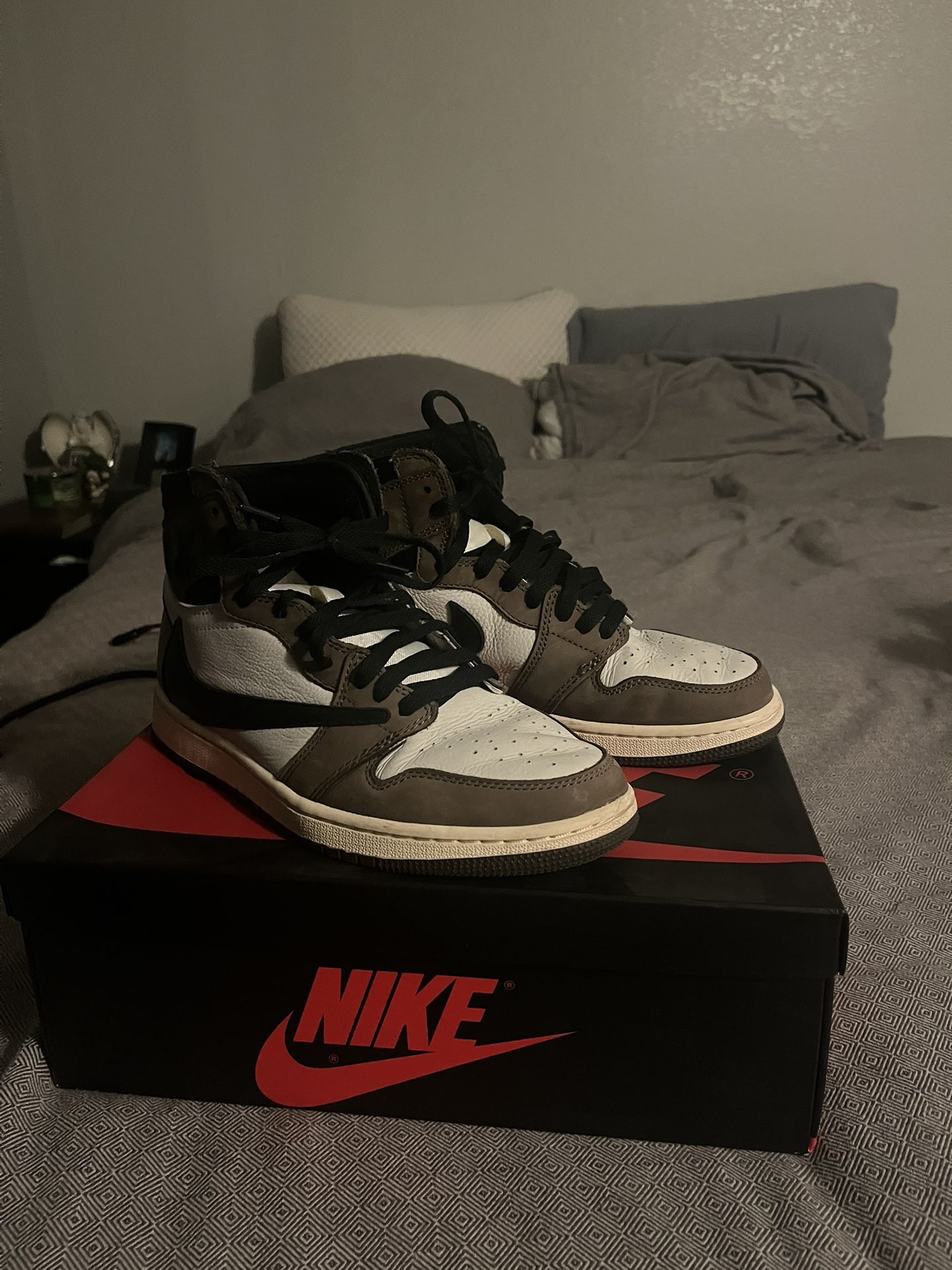 Jordan 1 Retro High OG Travis Scott Mocha’s