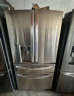 LG 4‑Door French Door Fridge – Stainless, Ice/Water Dispenser