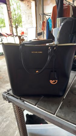 Black Michael Kors purse