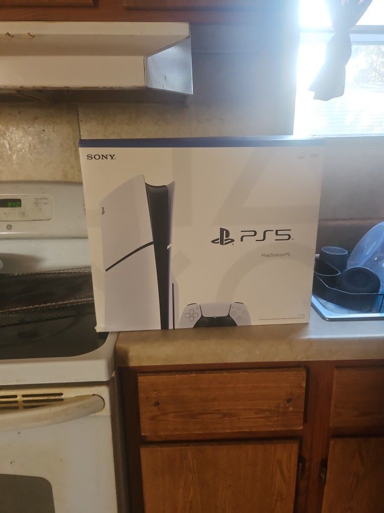 PS5 Slim Disc Edition 