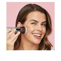 It Cosmetic Brush 114 * READ Description *