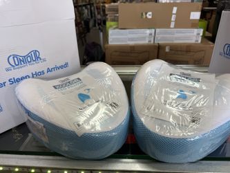 Set of contour legacy koolgel leg pillow  📍$25  