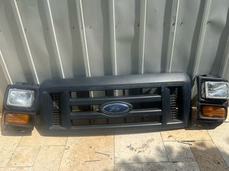 Grille y luces Econoline 250 año 2014-2018