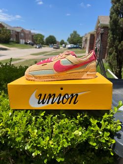 Nike union Cortez size 9