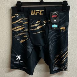 Brand New Venum Men’s Authentic UFC Fusion Fight Night Vale-Size Medium 