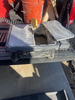 QEP 700 XT  Wet  Tile Saw