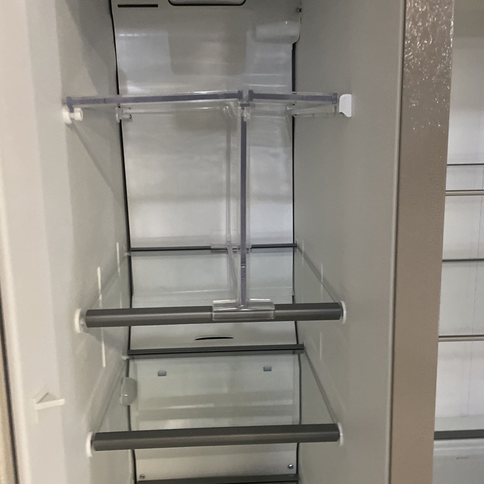 Whirlpool Stainless Steel Side By Side Refrigerator With Ice And Water Dispenser‼️‼️