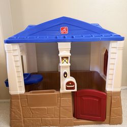 Step 2 Playhouse - Exellent condition
