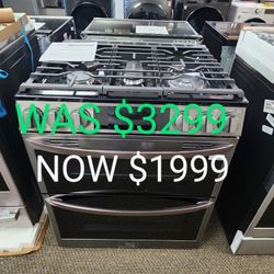 30 IN. W 6.9 cu. Ft. Smart Slide In Double Oven Gas Range With Pro BAKE 