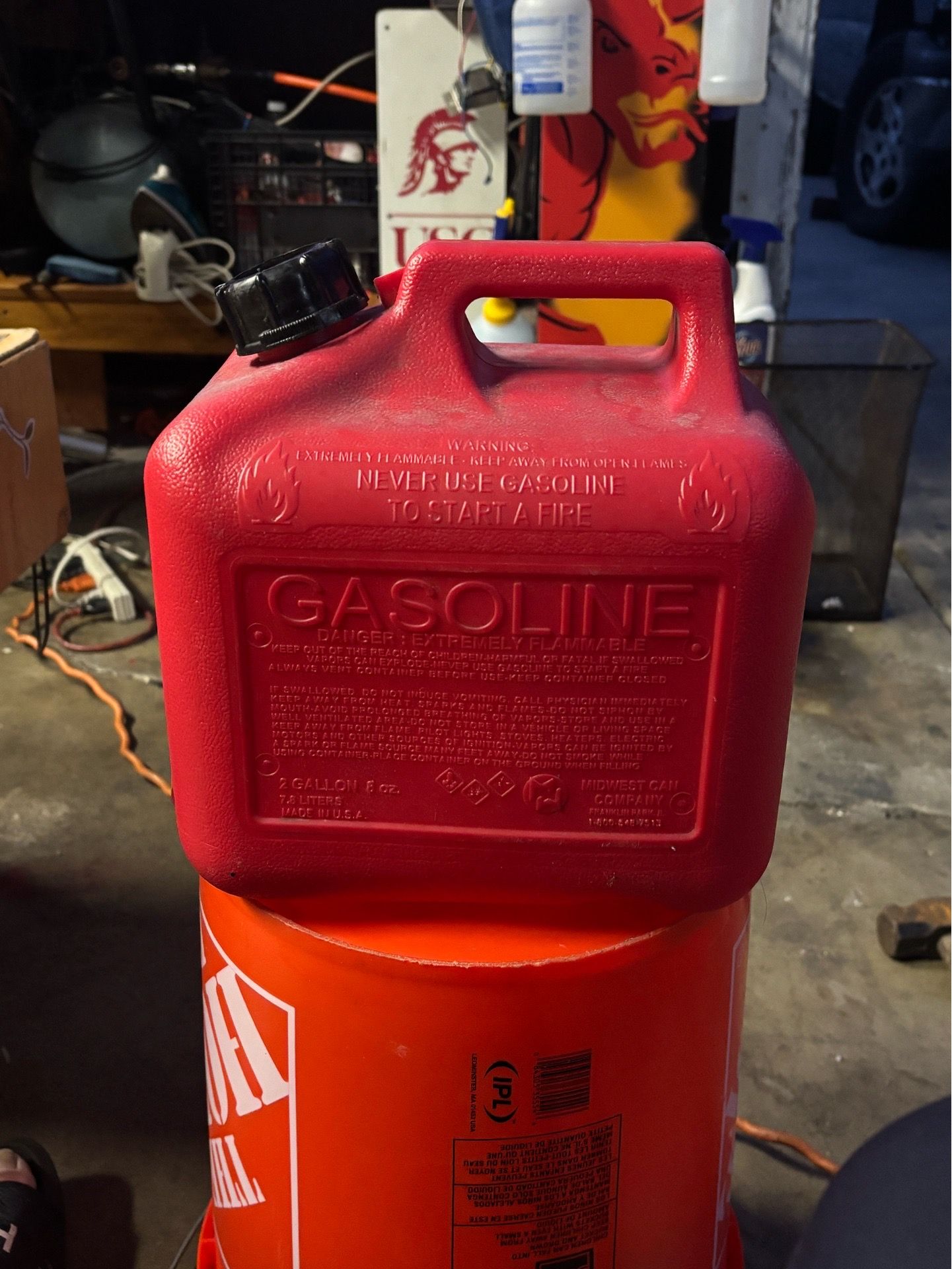 2 gallon gas container