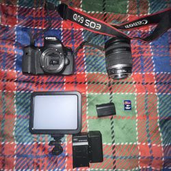 Canon EOS 60D 18 MP CMOS Digital SLR Camera