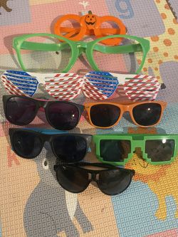 9 Pairs Of Toy Glasses