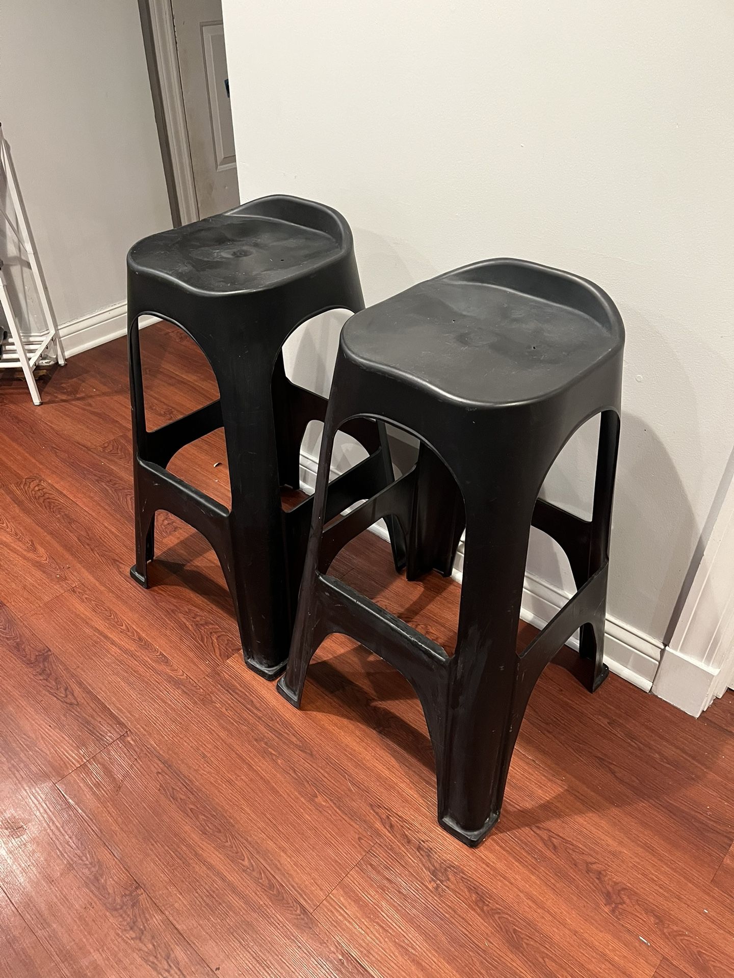 Set of 2 Black Plastic Bar Stools