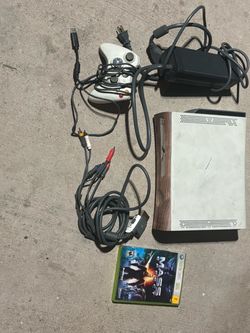 Xbox 360 Console Bundle with Controller and Game