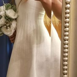 Used Once. Beautiful princess Style civil wedding party beige and gold dress - Brazilian Brand