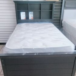 TWin Bed With Trundle With Two Twin MattresseTWin Bed With Trundle With Two Twin Mattressess