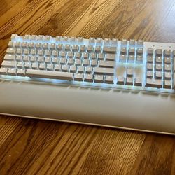 Razer Pro Type Ultra – Wireless Mechanical Keyboard