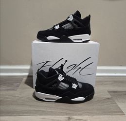 Jordan 4 White Thunder