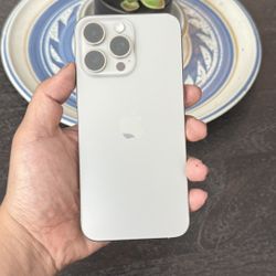 iPhone 15 Pro Max 256Gb Unlocked