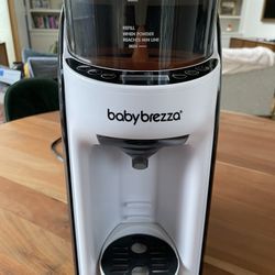 Baby Brezza Formula Pro Advanced 