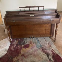 Currier Piano