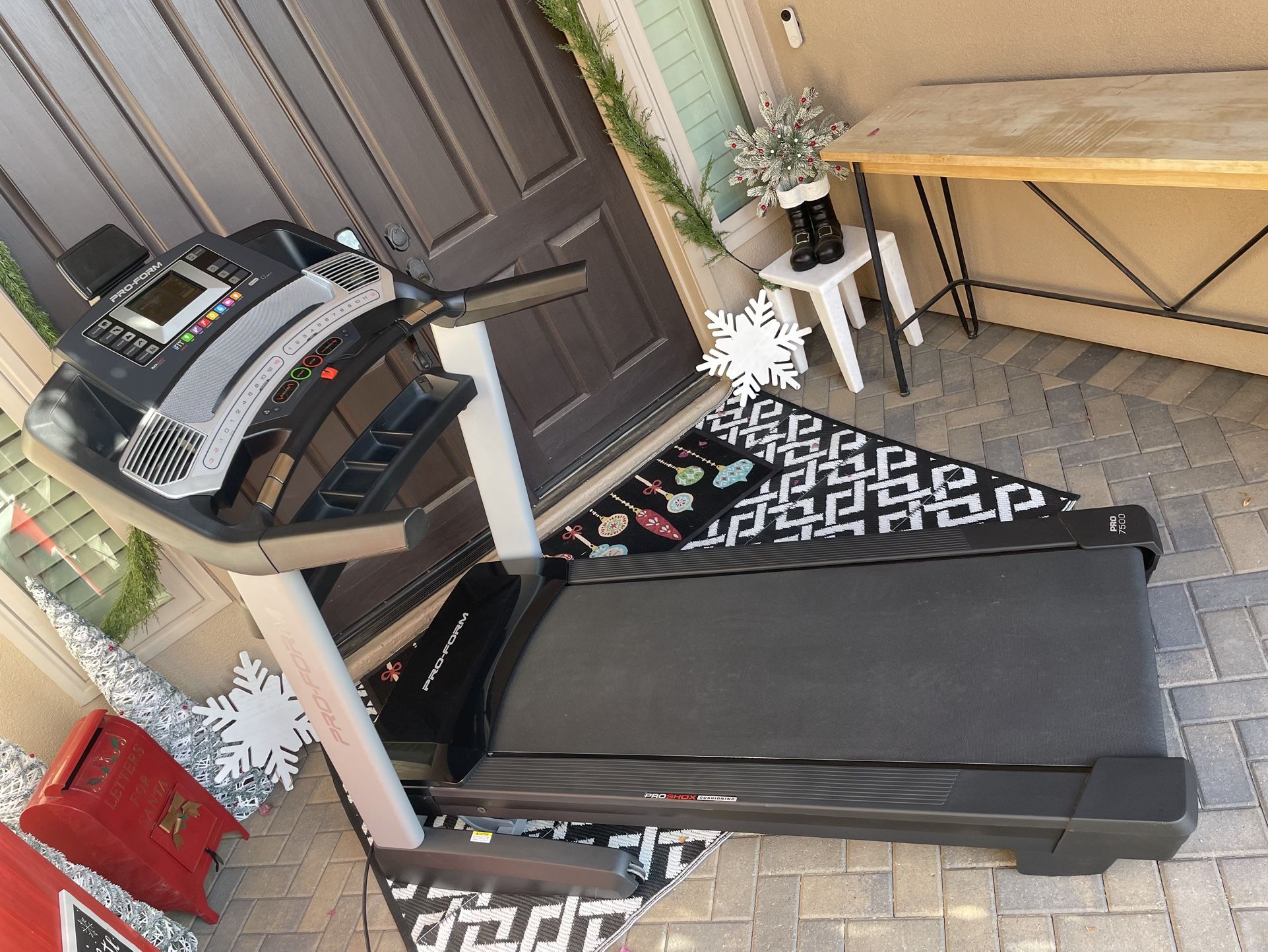 Proform Treadmill-Excellent Condition