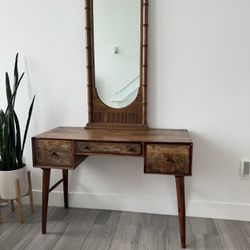 Desk + Mirror 