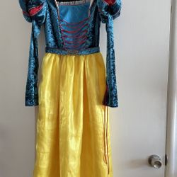 SNOW WHITE DRESS
