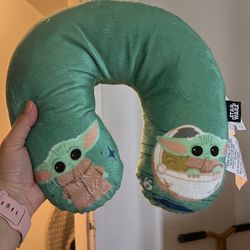 Star Wars Baby Yoda Neck Pillow