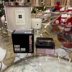 HUDA BEAUTY Easy Bake Loose Powder Brightening+ Correcting 💕