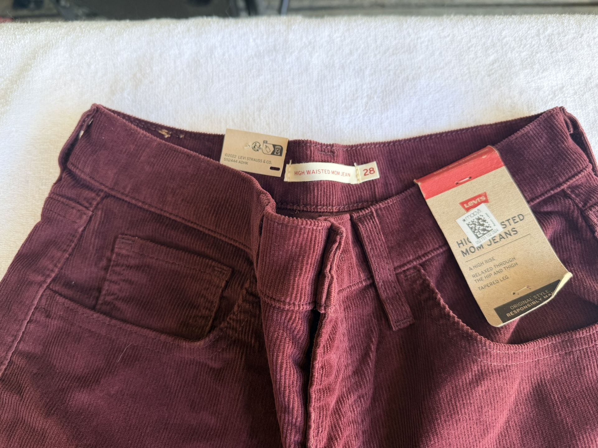 Women LEVIs