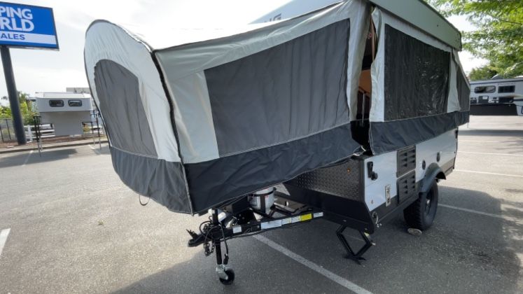 Sunnybrook Lite 24 CKFS (25-foot-fifth-wheel RV)