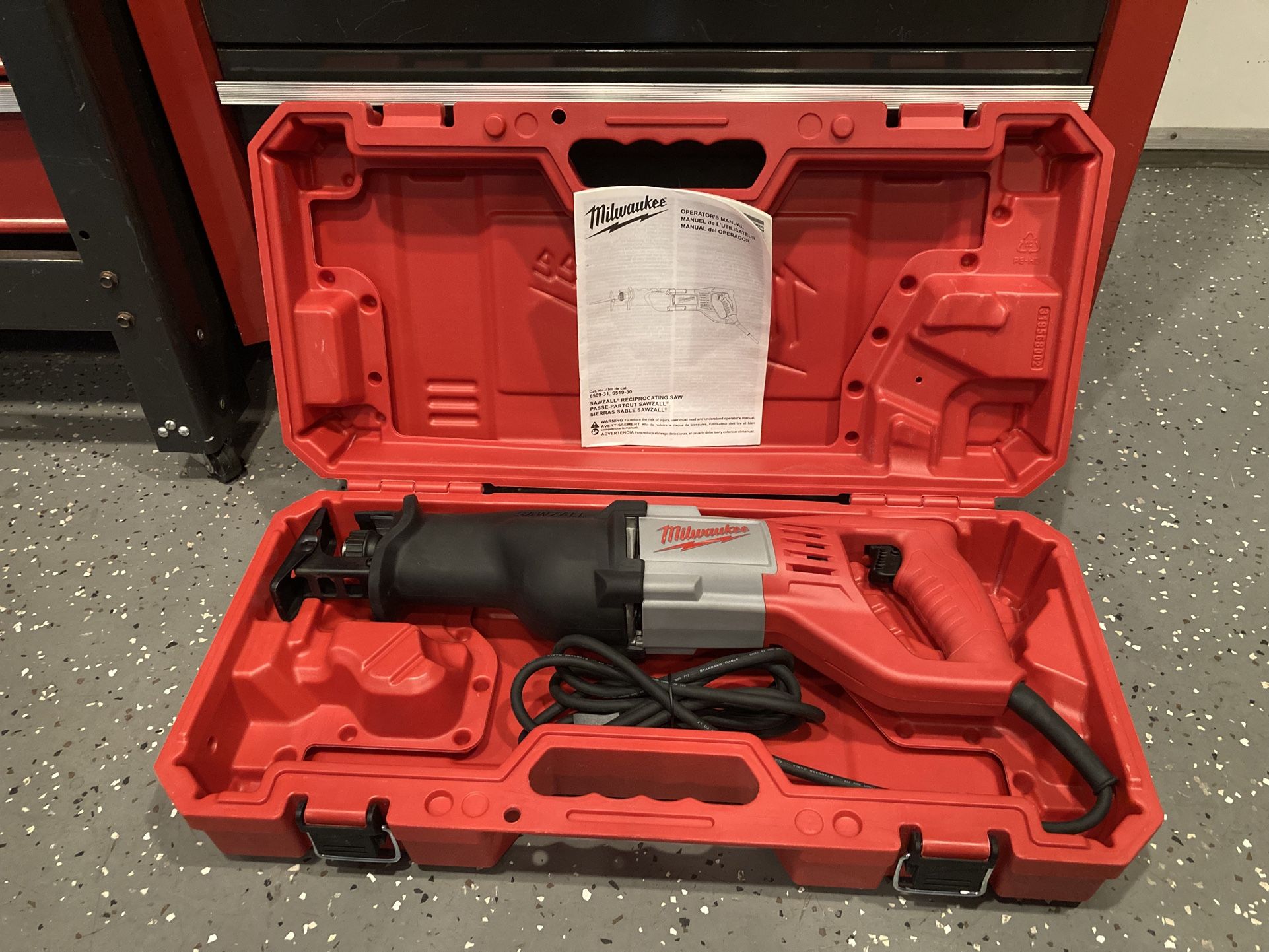 Milwaukee Sawzall New. Price Firm