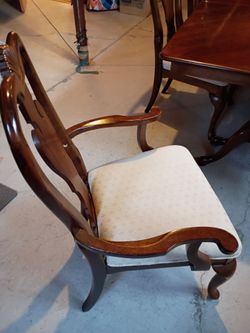 Dining table with 6 chairs