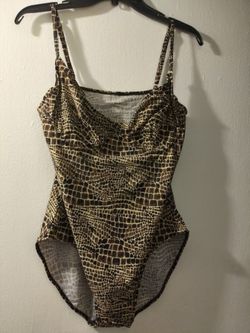 Bathing Suit And Xhilaration Swim Suit Cover Size M